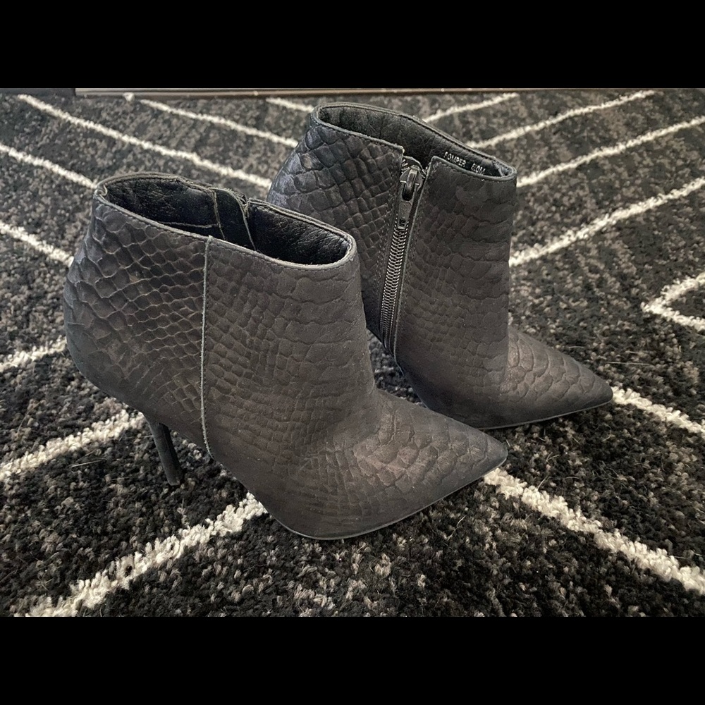 Steve Madden pointed heel ankle boots